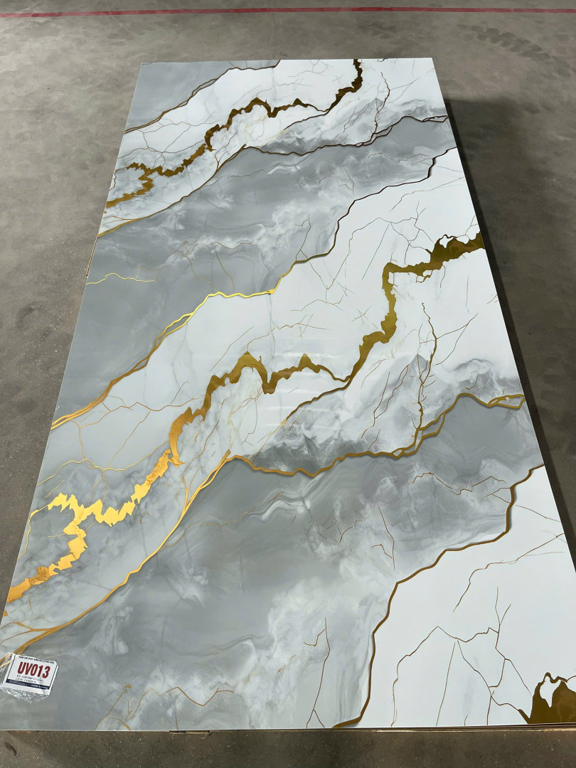 UV013 GOLD