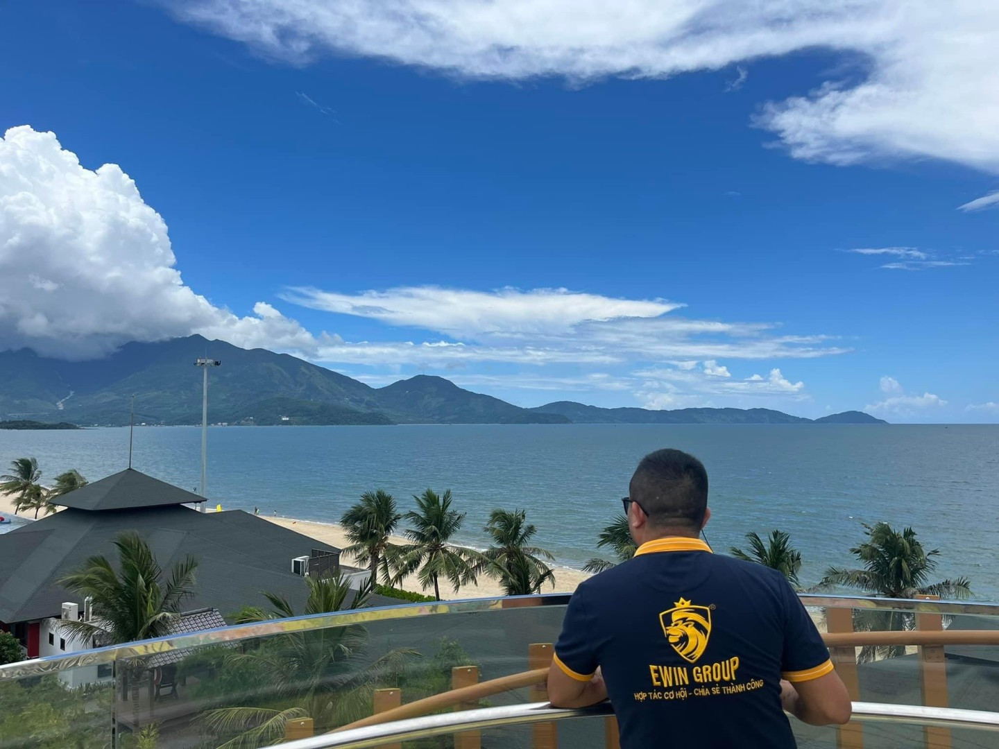 Vì sao nên chọn Ewin Group khi mua ngói bitum?